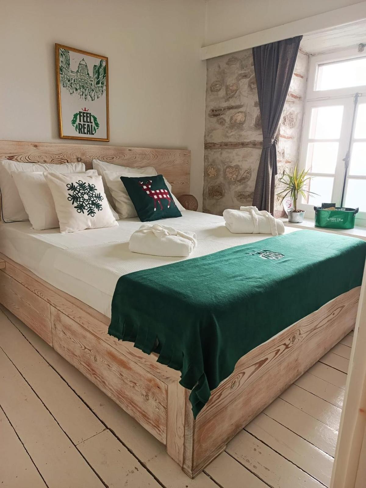 Berlin'S Guest House Urla Zewnętrze zdjęcie